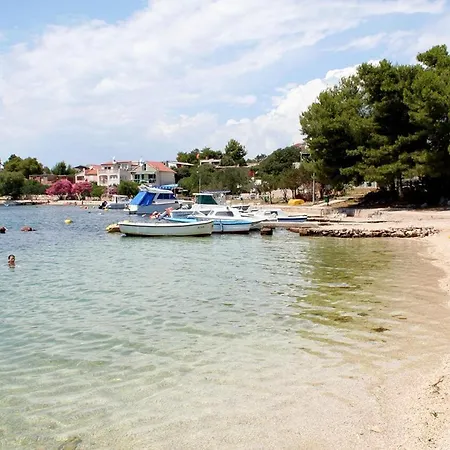 Apartments By The Sea Grebastica, Sibenik - 14014 Baselovici